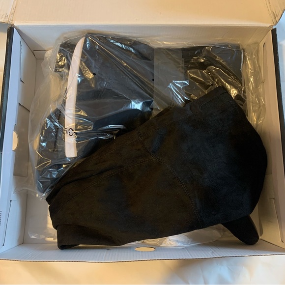 New In Box Nine West Yanie Women's Over-The-Knee Boots Sizes 7.5, 8 Black - Picture 4 of 5